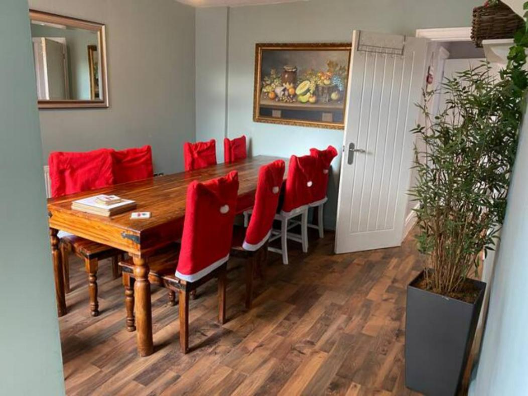 Bamber House - Large Modern Home & Perfect Location Blackpool Exterior photo